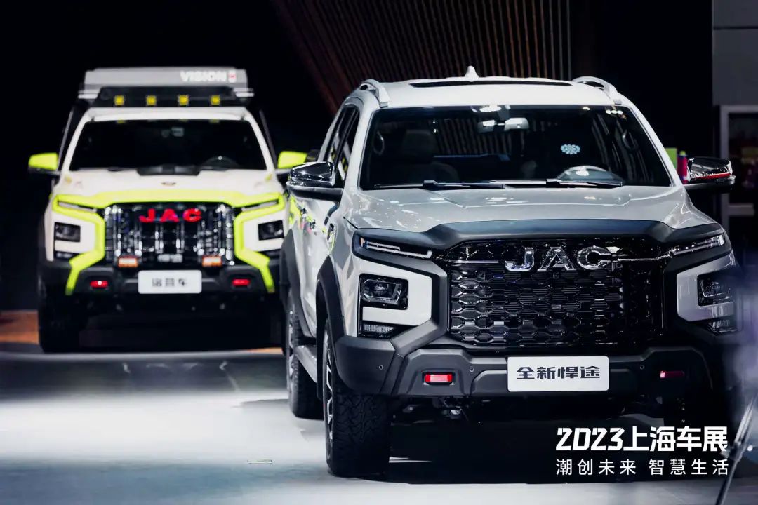 Öйú×ðÁú¼¯ÍÅ